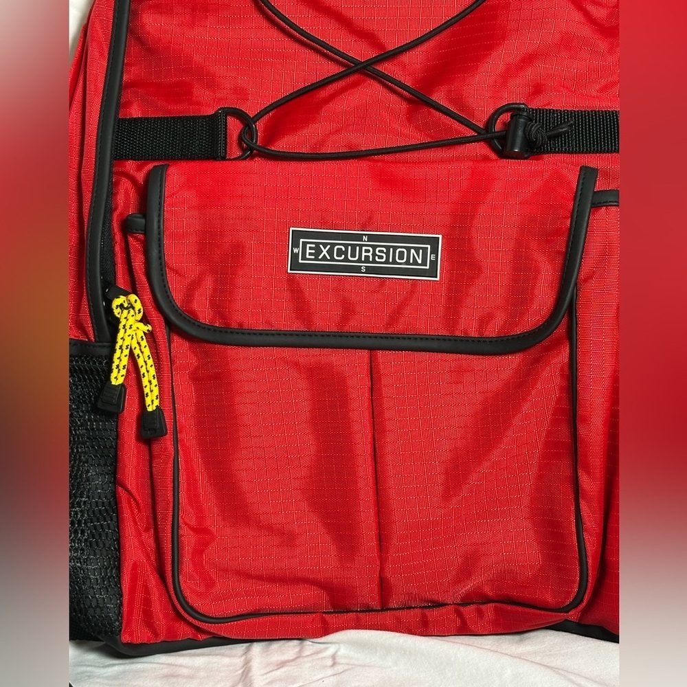 EXCURSION LOGO PATCH Red Backpack With Black Medic Grab Bag Travel Bag Carry on - Picture 3 of 15
